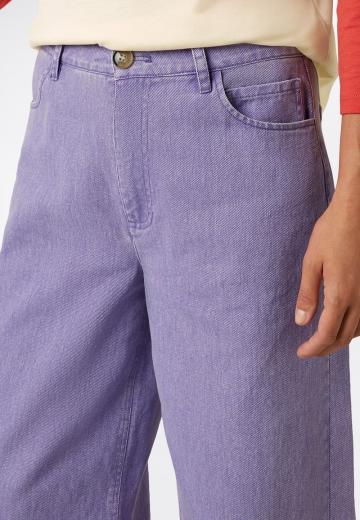 Клешеные джинсы