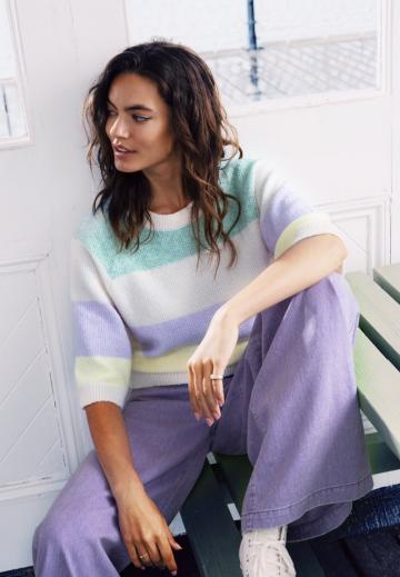 Клешеные джинсы