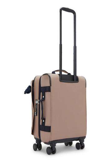 Чемодан на колесах