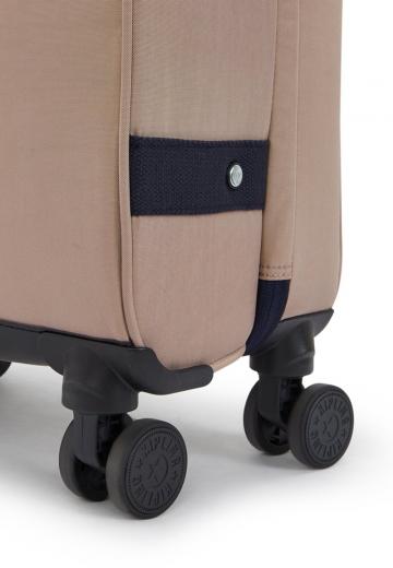 Чемодан на колесах