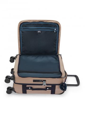 Чемодан на колесах