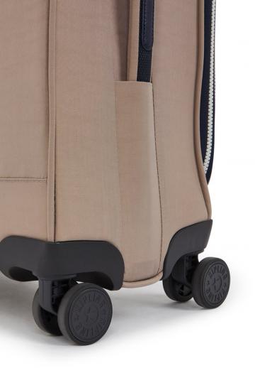 Чемодан на колесах