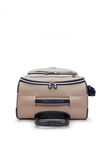 Чемодан на колесах