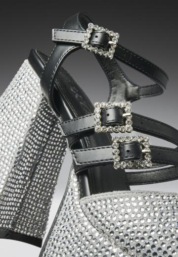 Босоножки на платформе