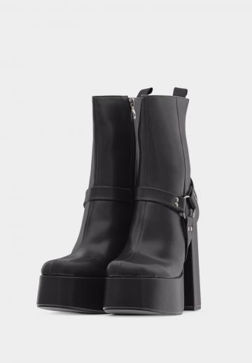 Полусапожки на платформе