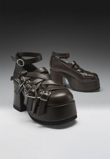 Туфли с высоким носом