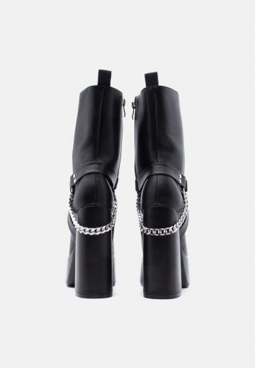 Полусапожки на платформе