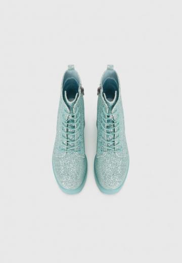 Полусапожки на высоком каблуке