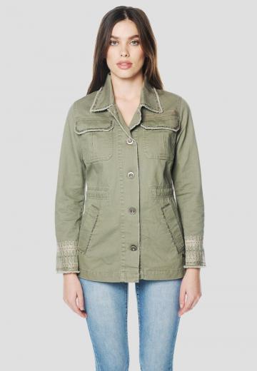 Короткое пальто