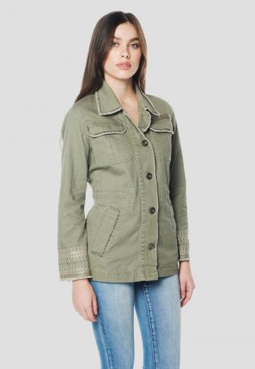 Короткое пальто