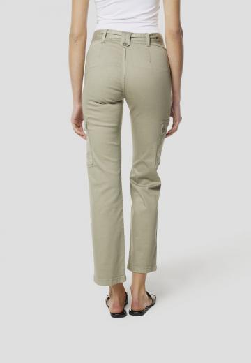 Короткие джинсы