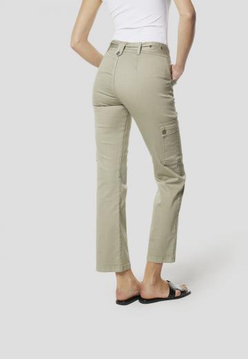 Короткие джинсы