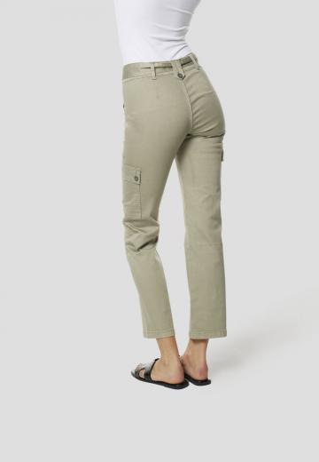 Короткие джинсы