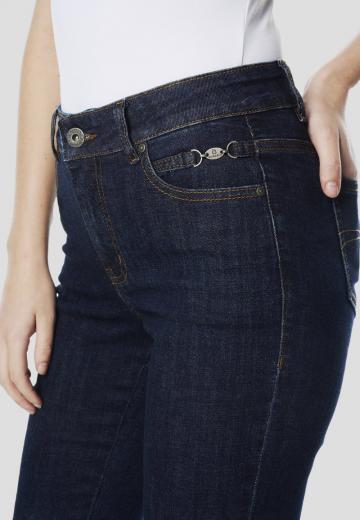 Клешеные брюки