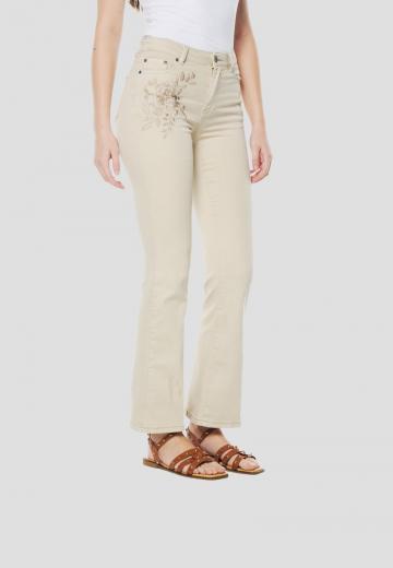 Клешеные брюки