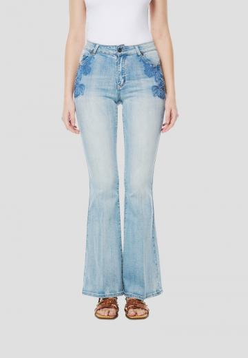 Клешеные брюки