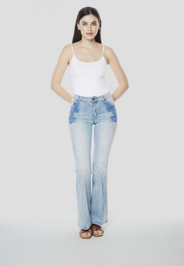 Клешеные брюки