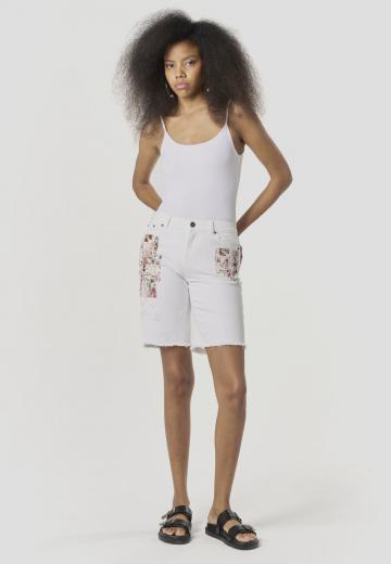 Джинсовые шорты