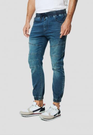 Узкие джинсы