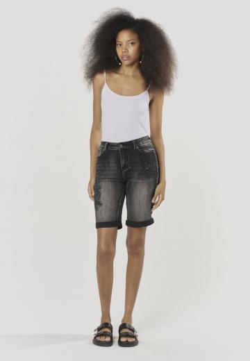 Джинсовые шорты