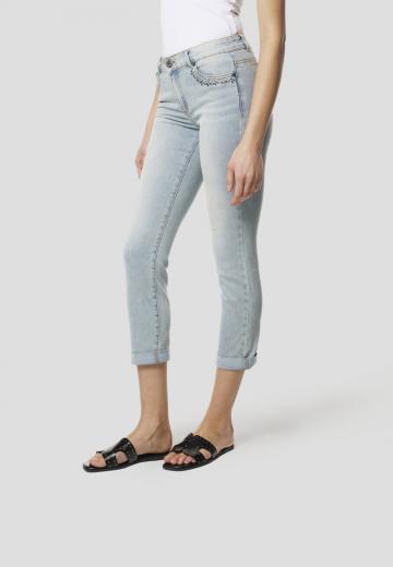 Короткие джинсы