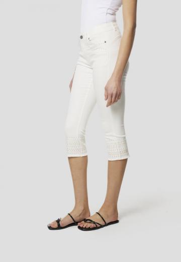 Короткие джинсы