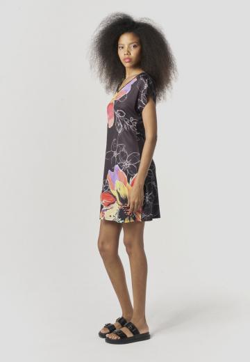 Короткое платье