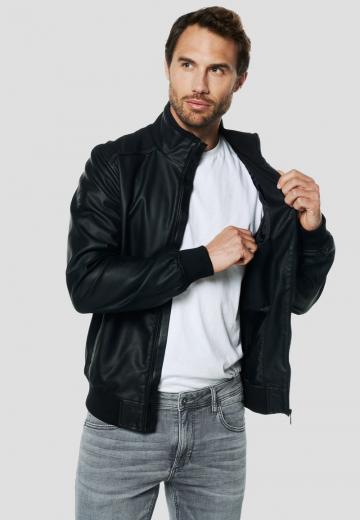Кожаная куртка