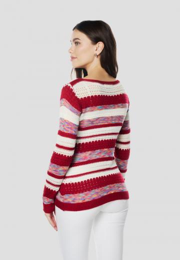 Пуловер в полоску