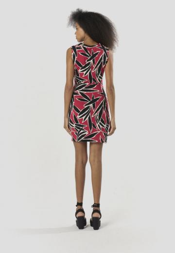 Короткое платье