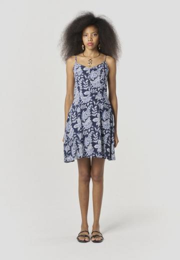 Короткое платье