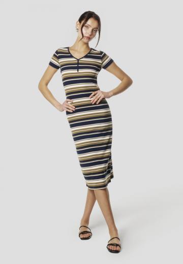 Платье футляр