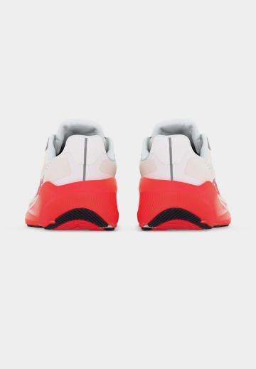 Беговые кроссовки