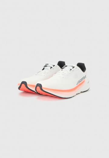 Беговые кроссовки