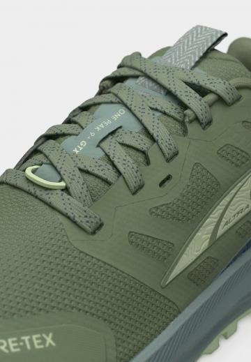 Беговые кроссовки