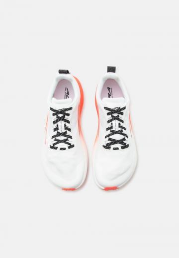 Беговые кроссовки