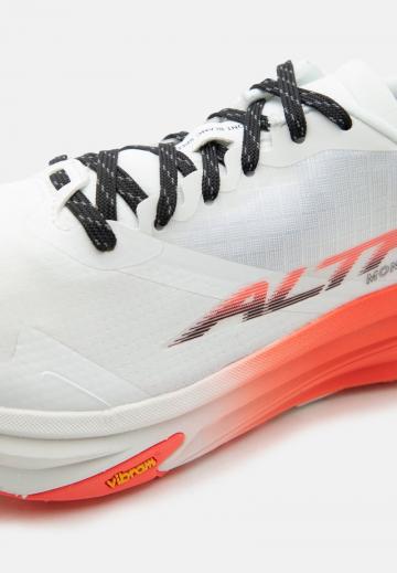 Беговые кроссовки