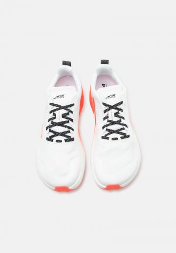 Беговые кроссовки