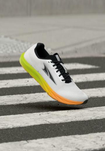 Беговые кроссовки