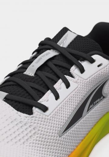 Беговые кроссовки