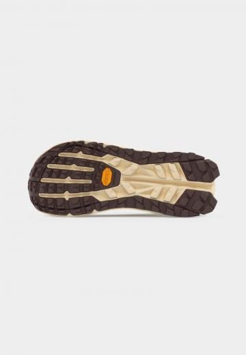 Походные ботинки