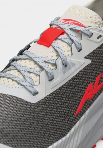 Беговые кроссовки