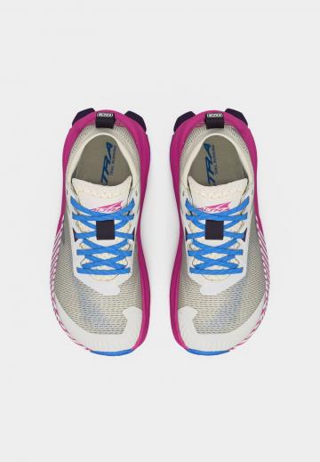 Беговые кроссовки