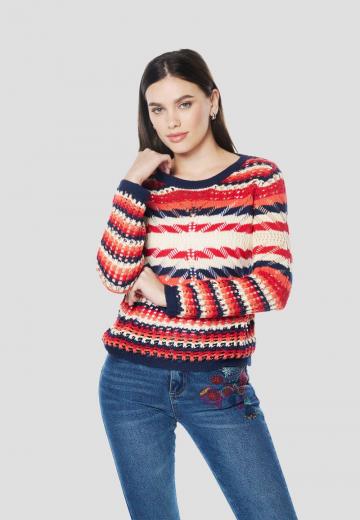 Пуловер в полоску