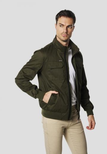 Куртка бомбер