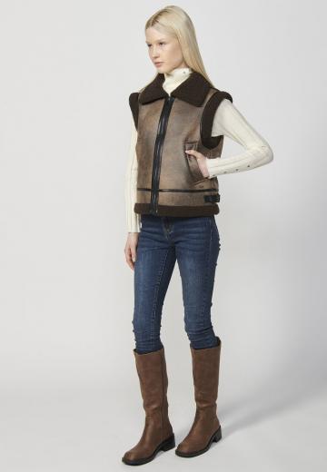 Пуховой жилет