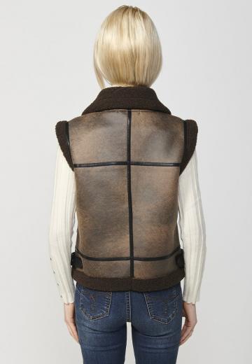 Пуховой жилет