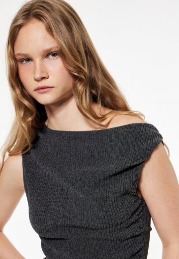 Топ на одно плечо