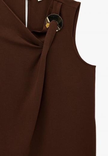 Блузка без рукавов