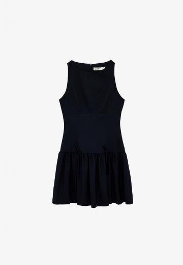 Короткое платье